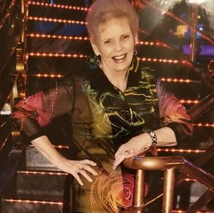 Meet your Posher, Joyce